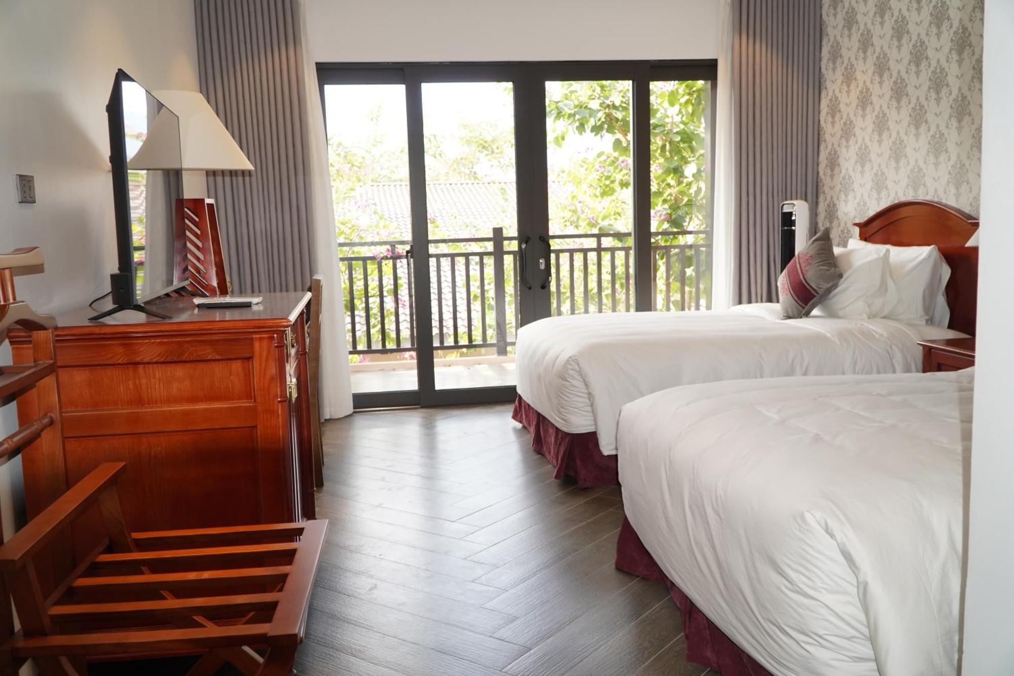 Khach San Son Nu Hotel Bac Kan Exterior photo